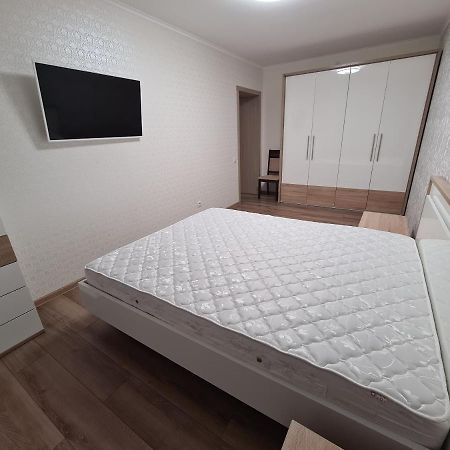 127-Avenue Apartment 체르니우치 외부 사진